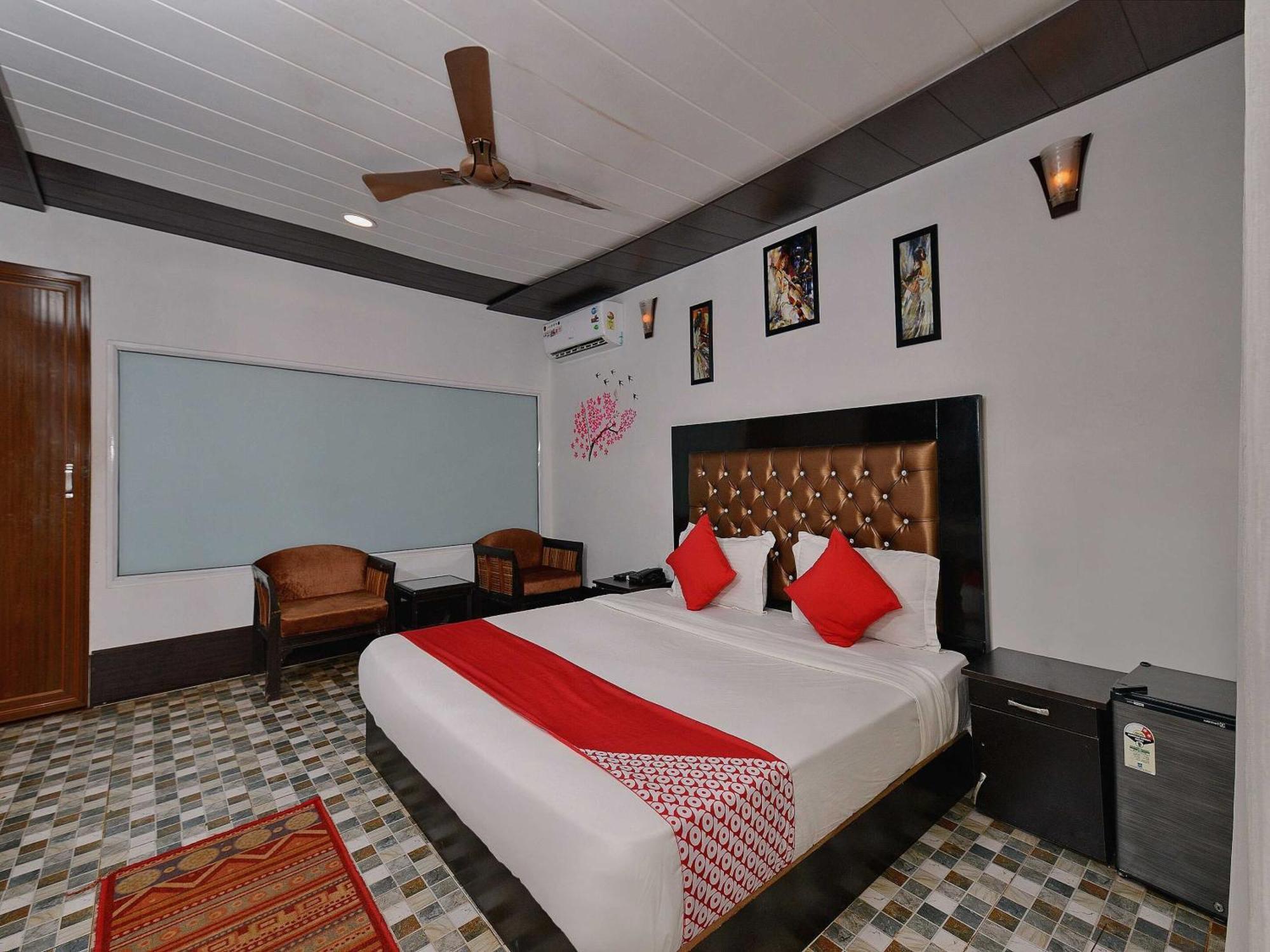 Collection O Retreat Morjim Resort Luaran gambar