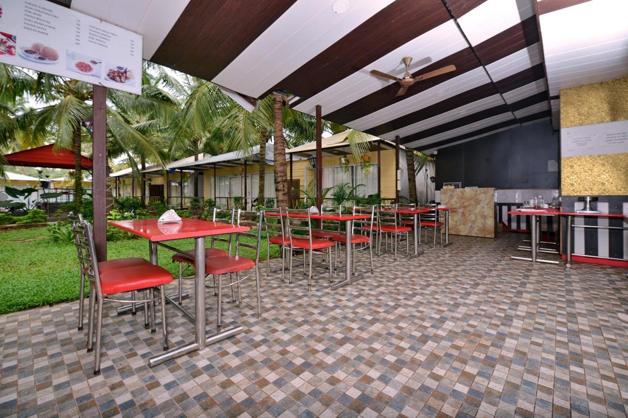 Collection O Retreat Morjim Resort Luaran gambar