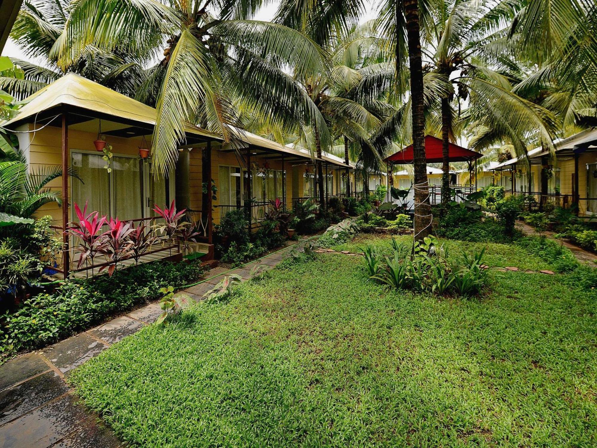 Collection O Retreat Morjim Resort Luaran gambar