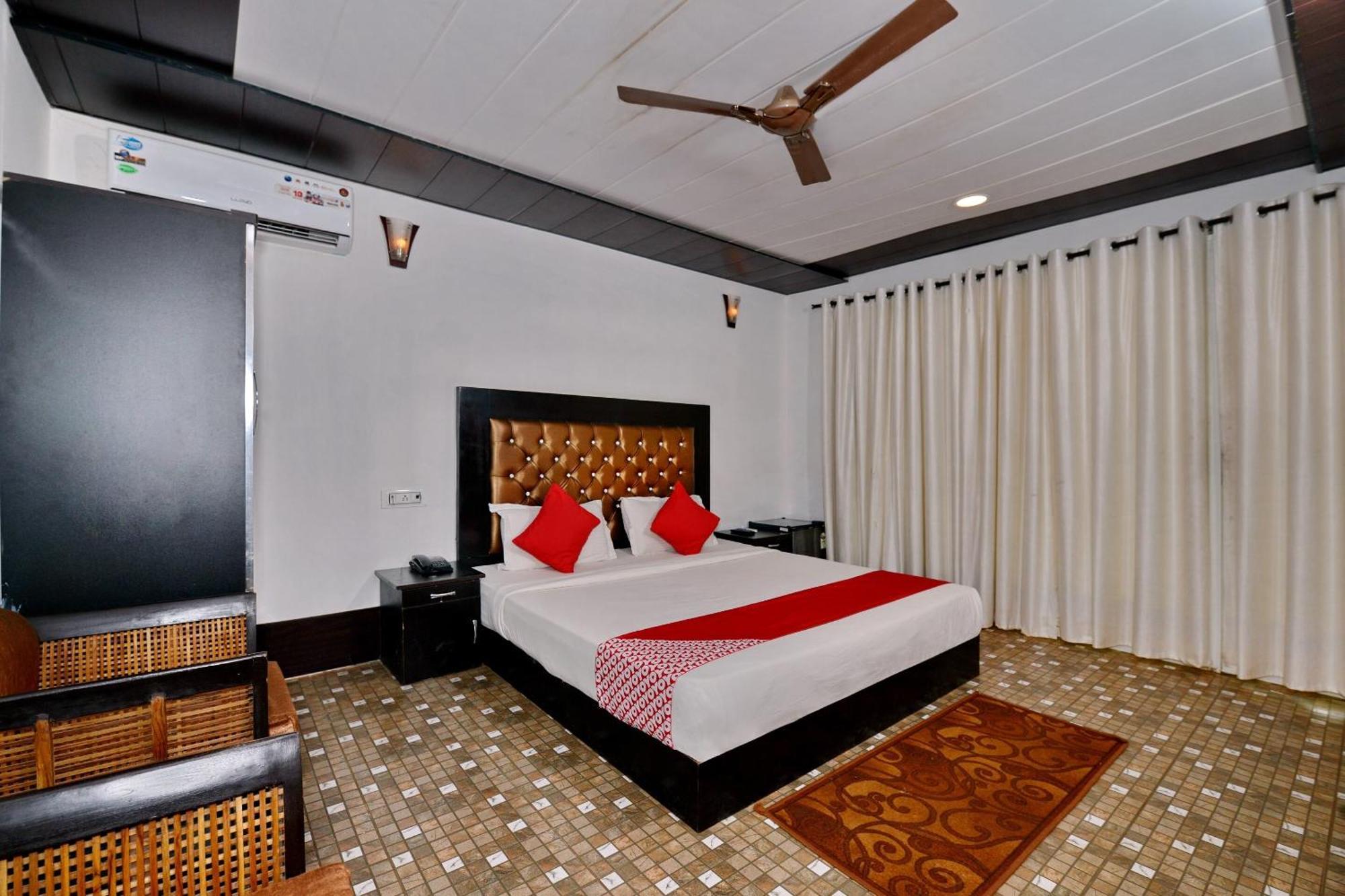 Collection O Retreat Morjim Resort Luaran gambar
