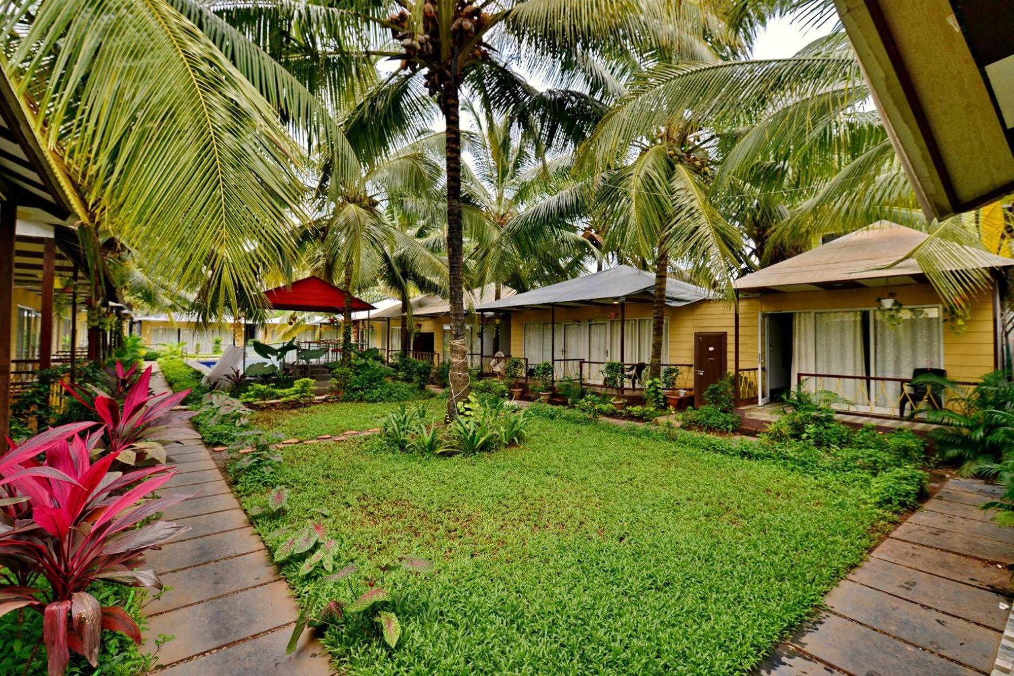 Collection O Retreat Morjim Resort Luaran gambar