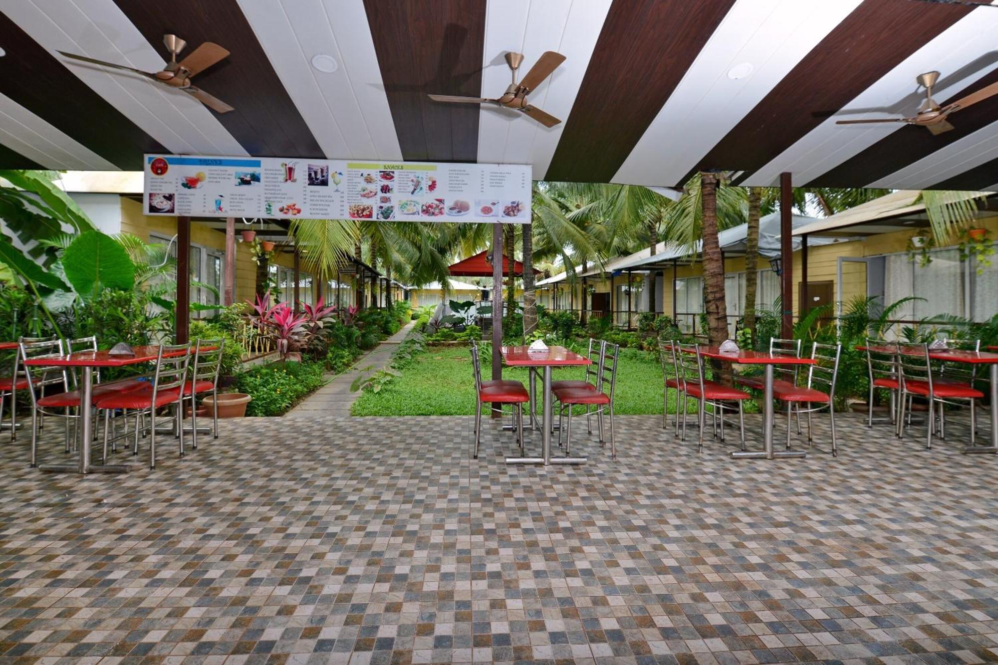 Collection O Retreat Morjim Resort Luaran gambar