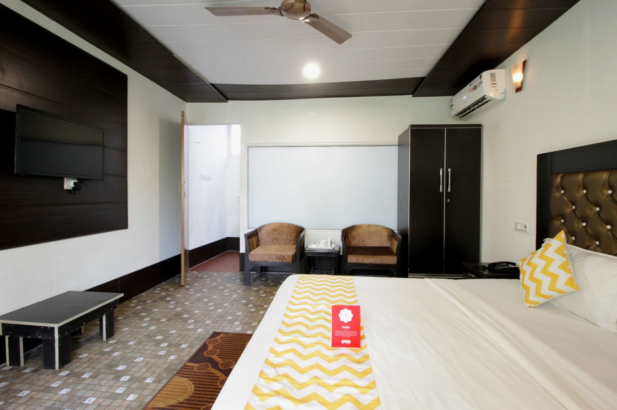 Collection O Retreat Morjim Resort Luaran gambar