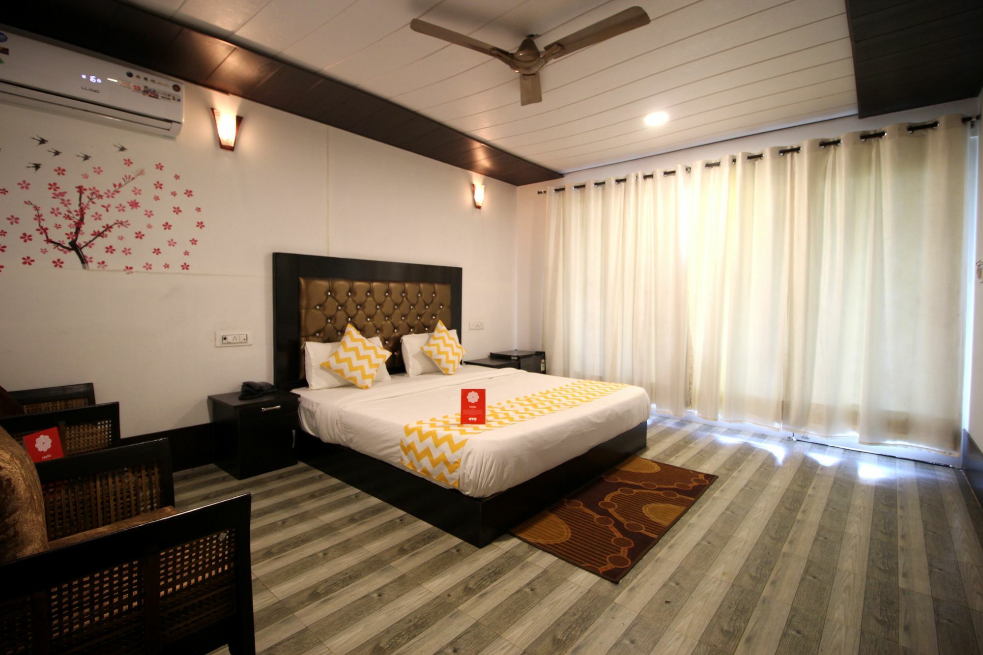 Collection O Retreat Morjim Resort Luaran gambar